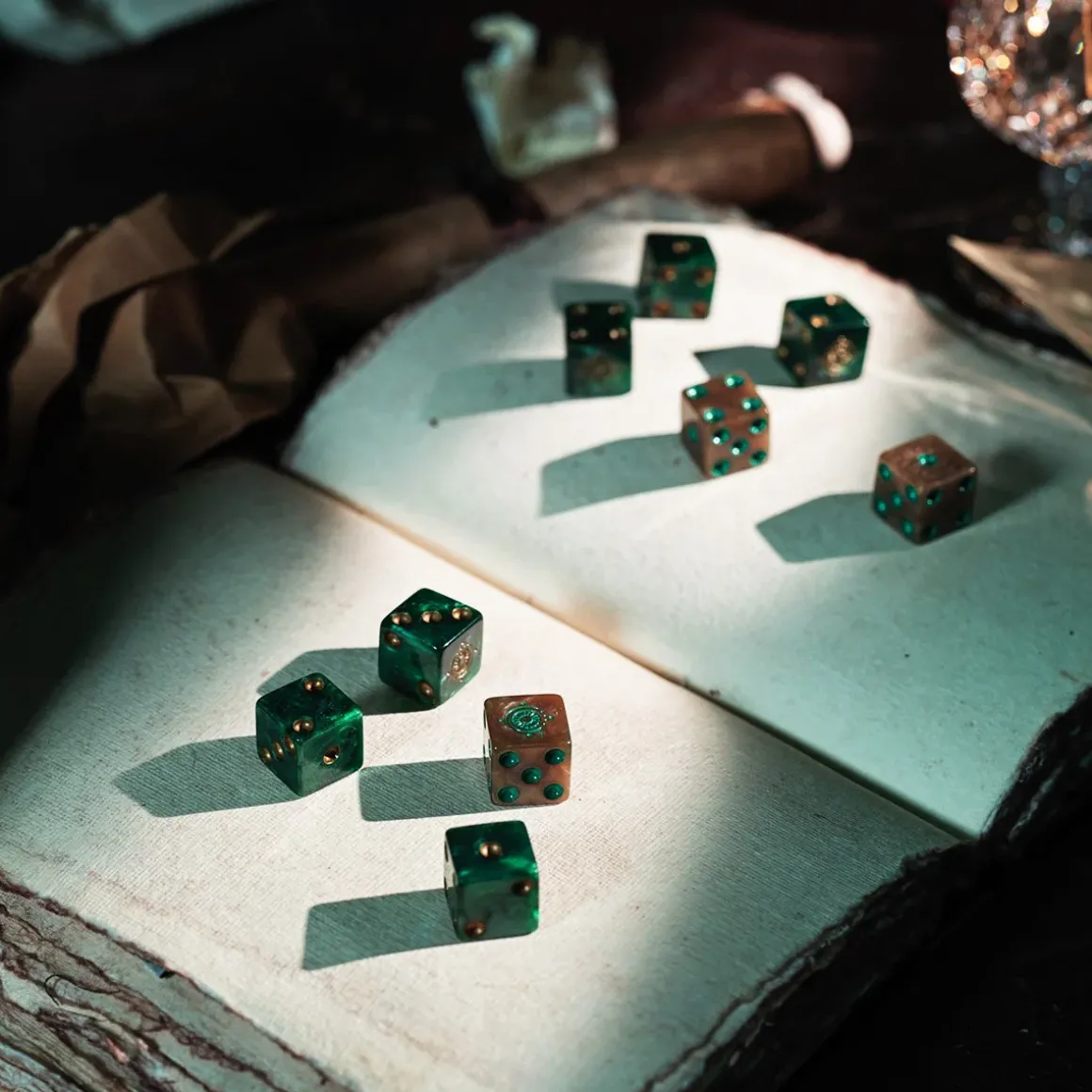 Candela Obscura Dice Set