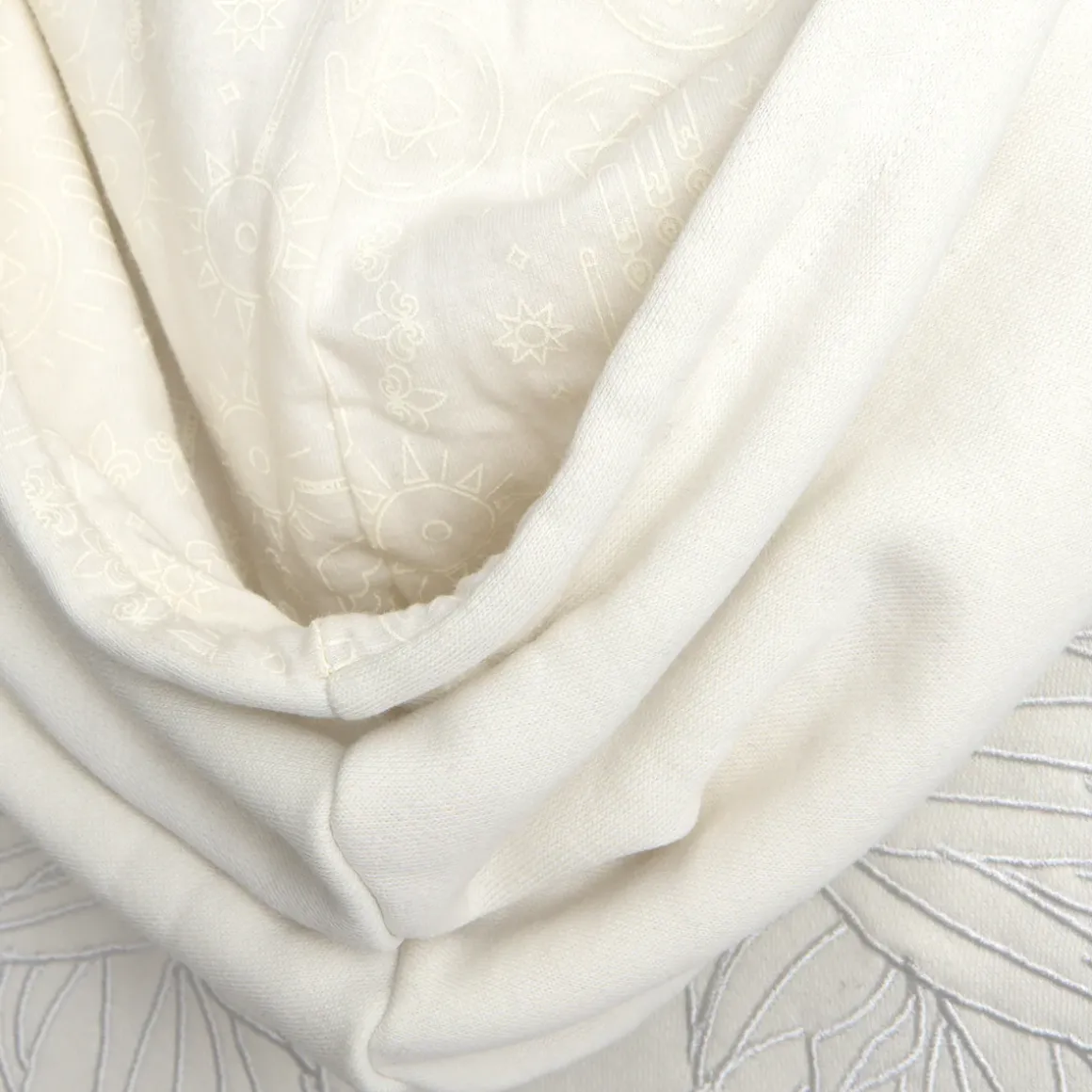 Vox Machina Collection: Pike Trickfoot Everlight Hoodie